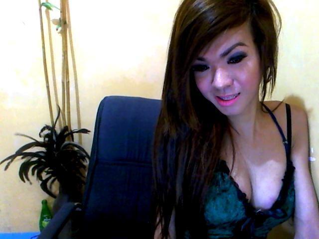 WifeMaterial — live cam photo 6