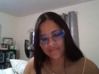 Paulinne69 live cam model at XLoveCam