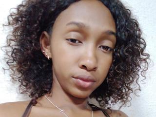 Alexendra live cam model at XLoveCam