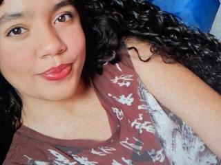 LarhaDani live cam model at XLoveCam