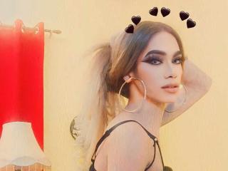 KieraLeeTS live cam model at XLoveCam