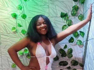 ShairaEbony live cam model at XLoveCam