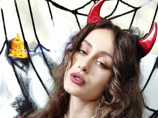 AlesyaDrons Webcam Porno Live - Photo 19/21