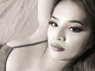 Watch TrannyCumX live on cam at XLoveCam