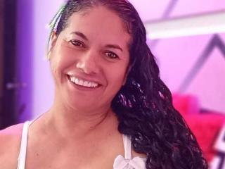 AngelinaJones Webcam Porno Live - Photo 9/68