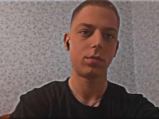 Watch  JamesTyler live on cam at XLoveCam