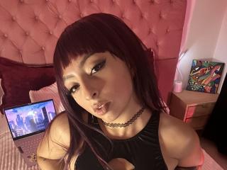 Zdiablaz MILF Live - Photo 8/17