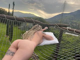 SofiaBlossom Blowjob XXX Cams - Photo 11/50