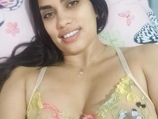 LuciaMiler Anal en Webcam Live - Photo 33/42