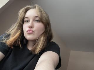 LovelyCharlotte Anal en Webcam Live - Photo 10/13