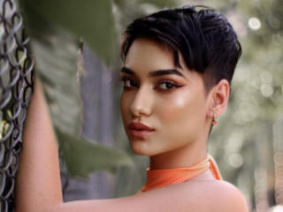 TanishaEvanz Image Gallery