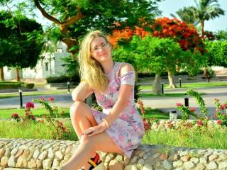 LuckyChantal Anal en Webcam Live - Photo 8/9