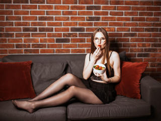 EllyBrune Boobs Liveshow - Photo 14/21