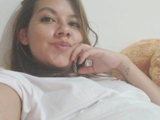 LunaDavis Anal Livecam - Photo 14/17