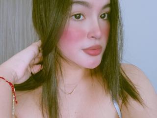 Watch  MiiaPalmer live on cam at XLoveCam