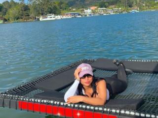 AngelineEscobar Webcam Porno Live - Photo 31/33