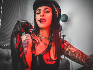 NinaBondQueen Image Gallery