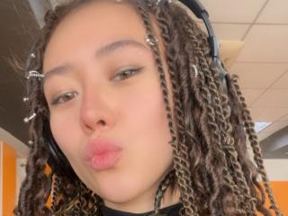 Watch  GinaDenise live on cam at XLoveCam