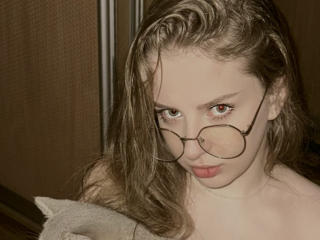 AngellVi Webcam Porno Live - Photo 4/6