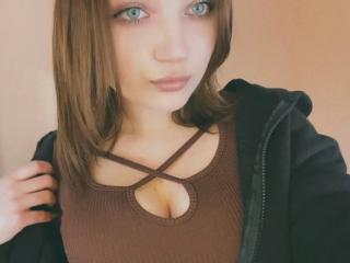 Watch  IrenRori live on cam at XLoveCam