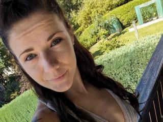 Watch  Solveig-hot live on cam at XLoveCam