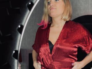 EvasShinyHot Seins Liveshow - Photo 9/31