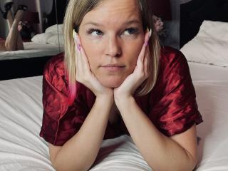 EvasShinyHot Seins Liveshow - Photo 16/31