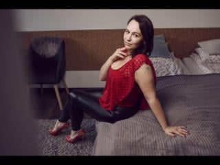 JennyKiss-hot live cam model at XLoveCam