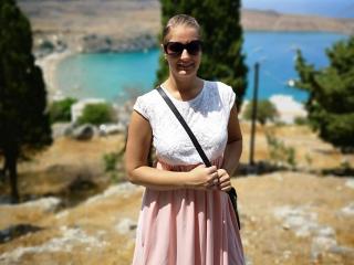 Photo of jenniferamton-hot