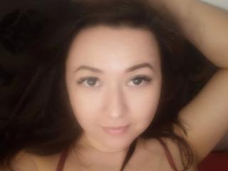 Watch  Goldmoon-hot live on cam at XLoveCam
