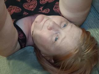 Sexyhexy-hot live cam model at XLoveCam