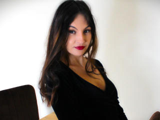 IrisSensual Hot Pussy - Photo 5/17