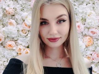 EvaLoona Boobs Liveshow - Photo 8/9