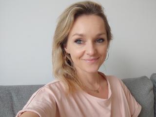 AliciaSecret Webcam Porno Live - Photo 12/21