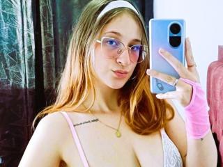 LauraCutee Anal Livecam - Photo 45/75