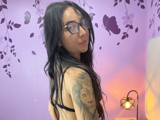 Watch  AlizzSensual live on cam at XLoveCam