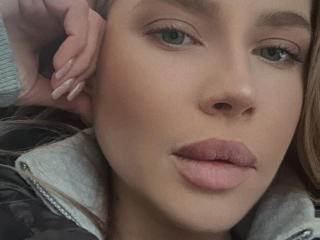 TrissyKarrie Image Gallery