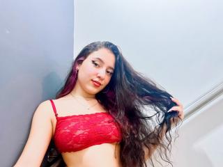 Watch PerlaDumond live on cam at XLoveCam