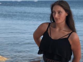SensualEmma Blowjob XXX Cams - Photo 10/17