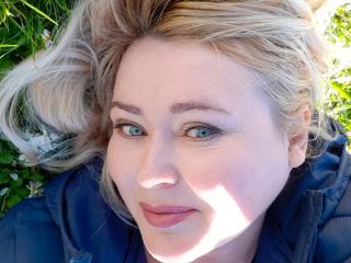 LianaLotv Anal en Webcam Live - Photo 10/12