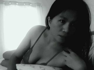 LennaMay live cam model at XLoveCam