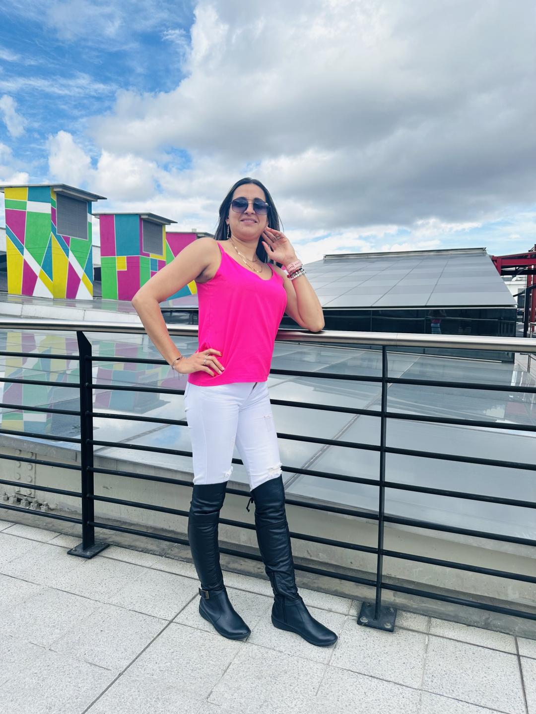 webcam model LianaWest from XloveCam webcam model LianaWest from XloveCam