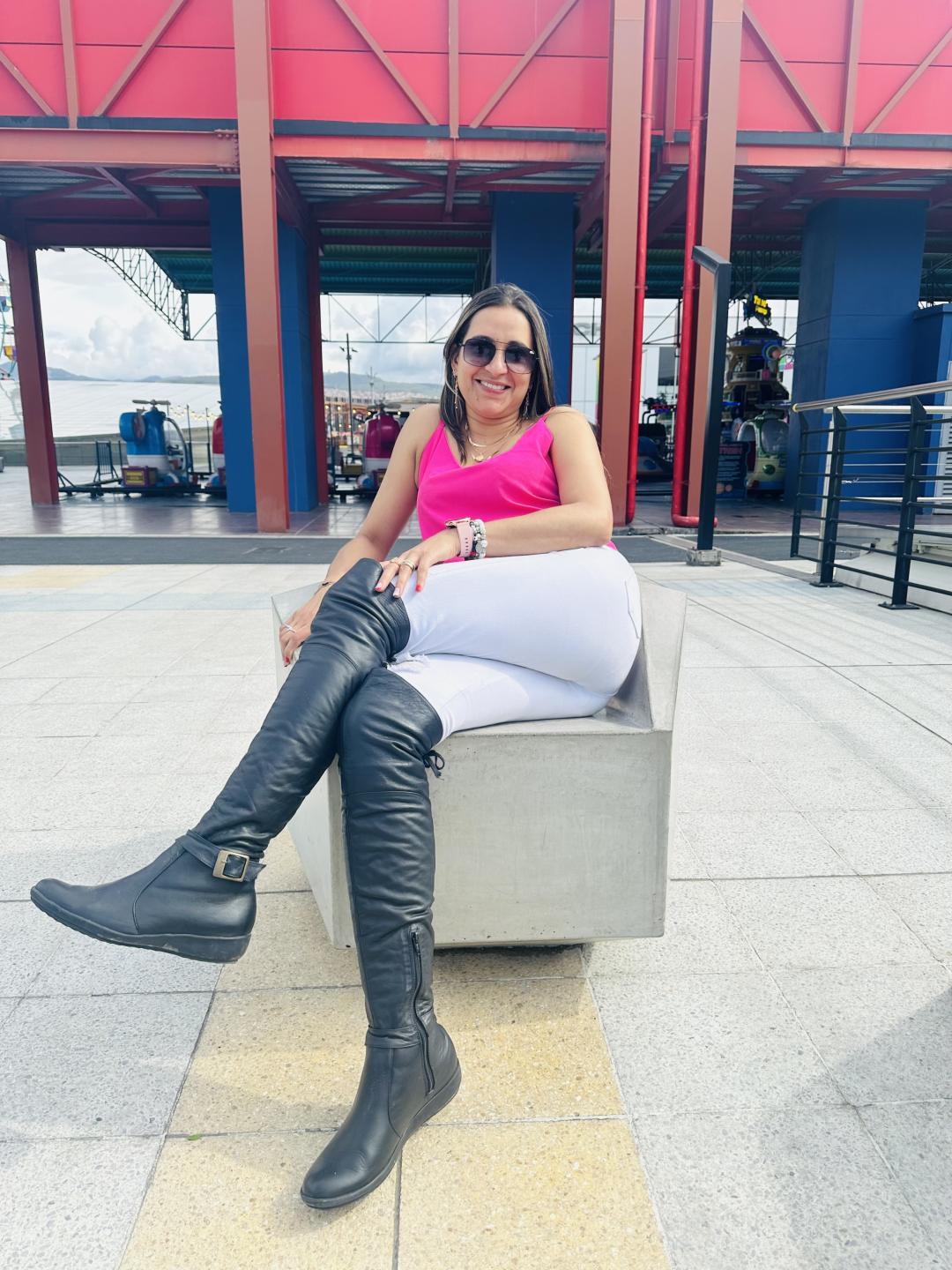 webcam model LianaWest from XloveCam webcam model LianaWest from XloveCam