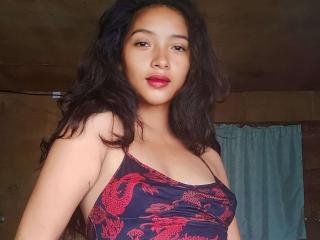 KarenHottest live cam model at XLoveCam