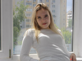 EvaPearson Seins Liveshow - Photo 5/11