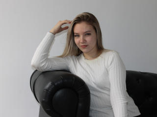 EvaPearson Seins Liveshow - Photo 7/11