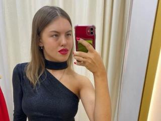 AlexaMiller-hot live cam model at XLoveCam