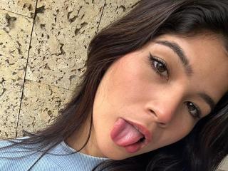 ScarlettZhen Blowjob XXX Cams - Photo 741/1235