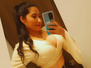 AlessandraMackaleng Webcam Porno Live - Photo 19/29