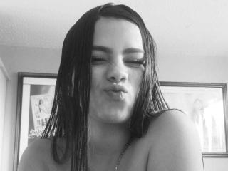 AlahyaDifiori Webcam Porno Live - Photo 25/44
